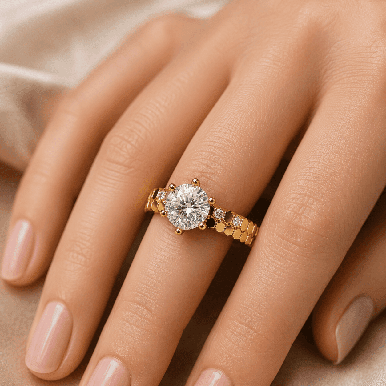 Round Diamond Ring with Honeycomb Band in Yellow Gold - Image 1